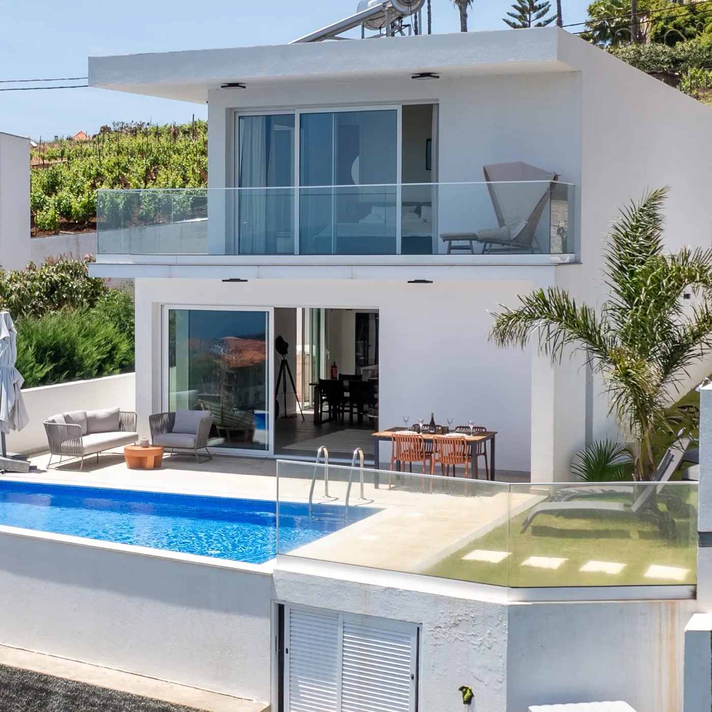 Villa Calma, a Madeira villa with a pool and outdoor dining terrace